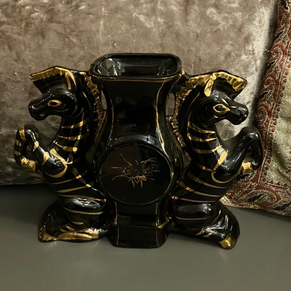 Zebra vase